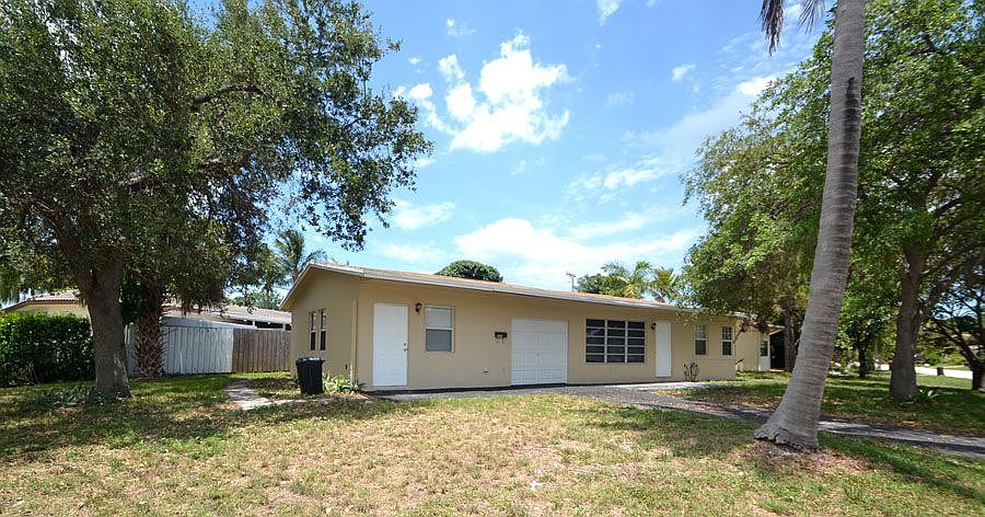 1st image of 1501 NE 32nd Ct