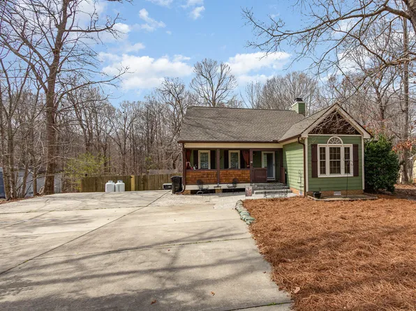 111 Preakness Dr, Clayton, NC 27527