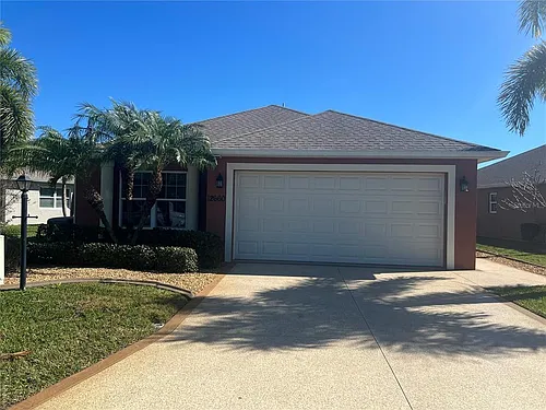12660 SW Lakeside Dr Photo 1