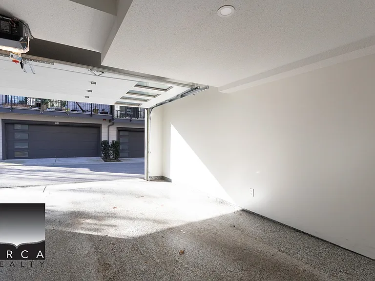19918 75a Ave #25 — Photo 23