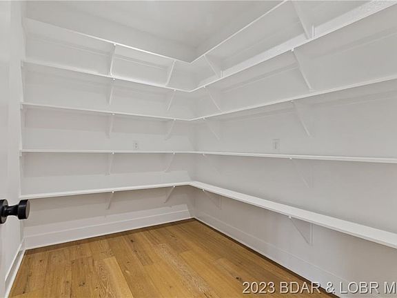 4th image of 235 Beachnut Dr