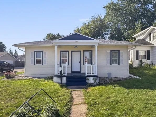 109 E 1st St, Kimberly, WI 54136