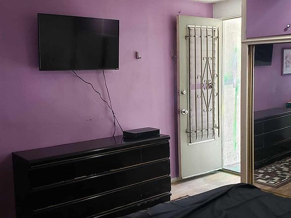 2nd image of 1740 W Silverlake Dr #1