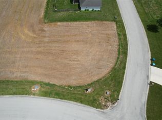 228 Walnut St, Damiansville, IL 62215