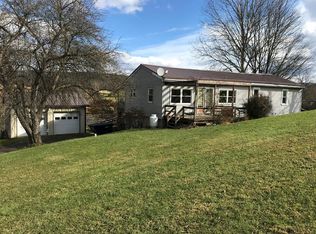 9756 Sipes Rd, Huntingdon, PA 16652