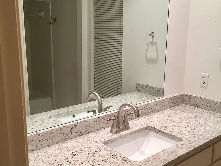 3146 Rogers Ave — Photo 14