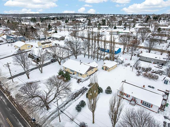 4th image of 45 Meadowbank Rd