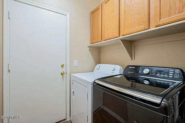 1737 E Morgan Ct — Photo 12
