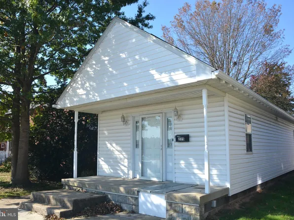 225 N Race St, Middletown, PA 17057