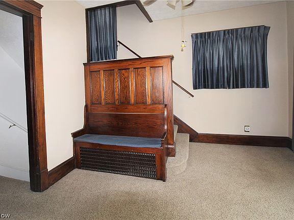 4th image of 141 Bell Ave