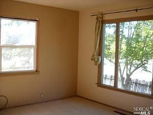 5th image of 78 W Thomson Ave