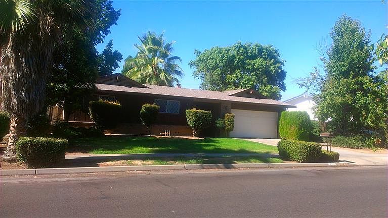 1st image of 676 W Paul Ave