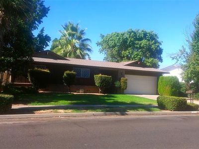 676 W Paul Ave, Fresno, CA, 93704