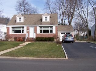 134 N Sunnycrest Dr, Little Silver, NJ 07739