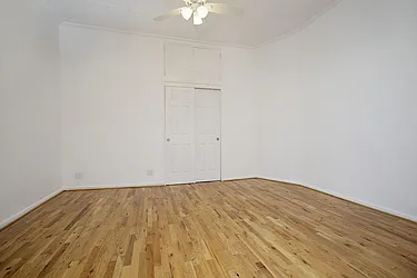 Rented by Space Marketing Shop