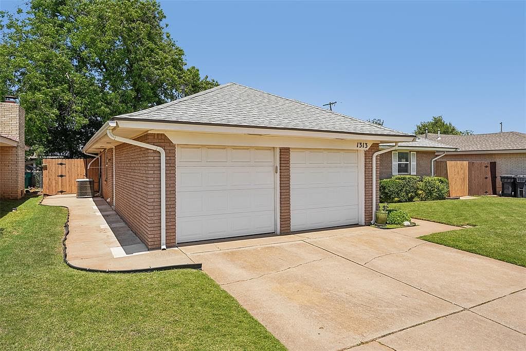 1313 SW 69th St, Oklahoma City, OK 73159 | Zillow