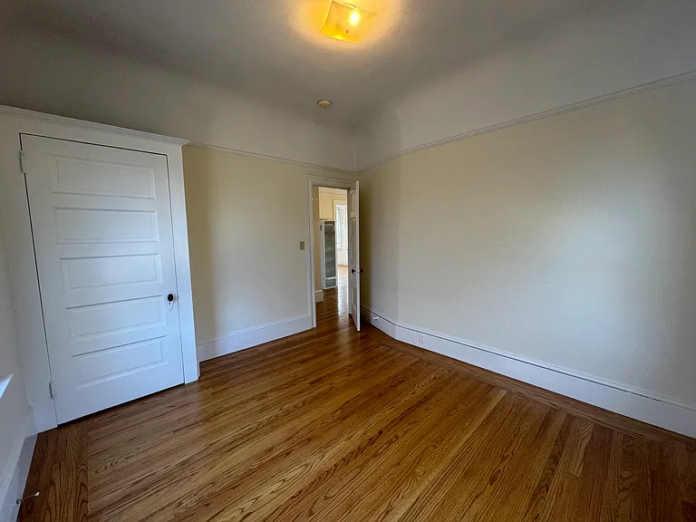 830 1/2 Taylor Ave — Photo 9