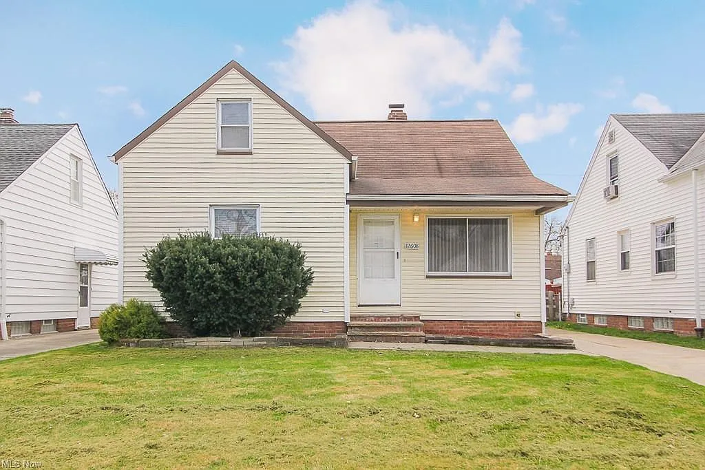12608 Darlington Ave photo 1