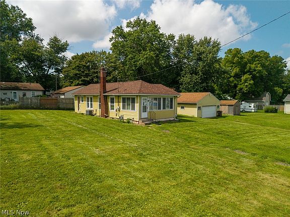 3rd image of 1272 Shanafelt Ave