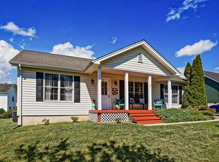 7 Poyntz Pl, Lexington, VA 24450