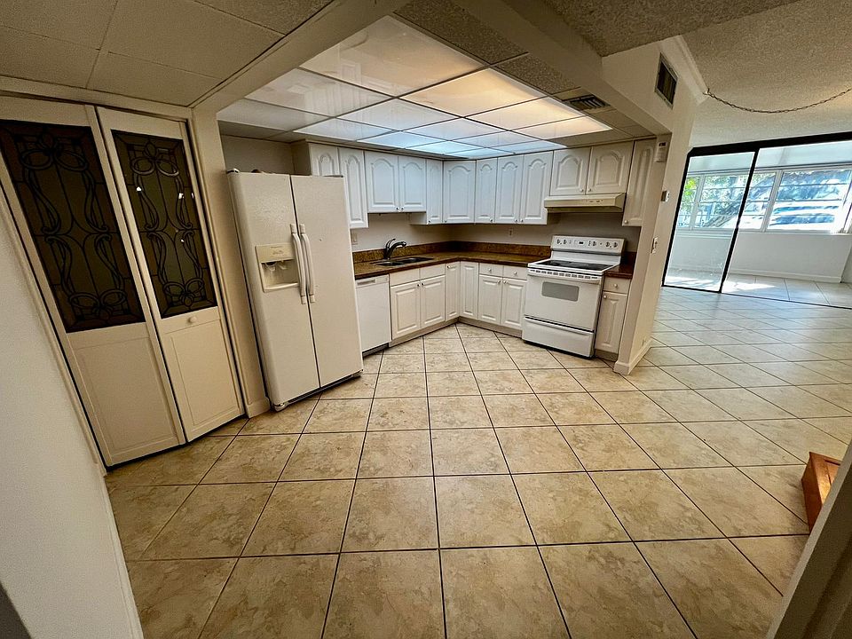 1st image of 20341 NE 30th Ave #110-1
