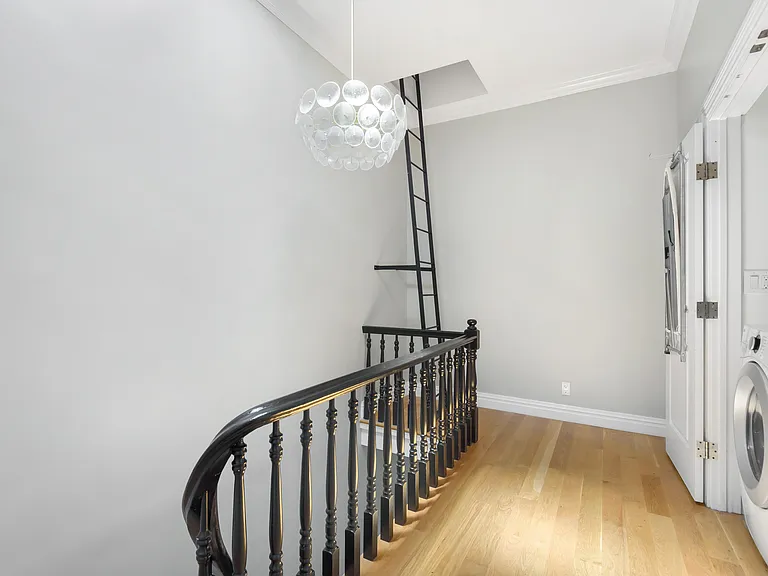 294 Putnam Ave #2 — Photo 5