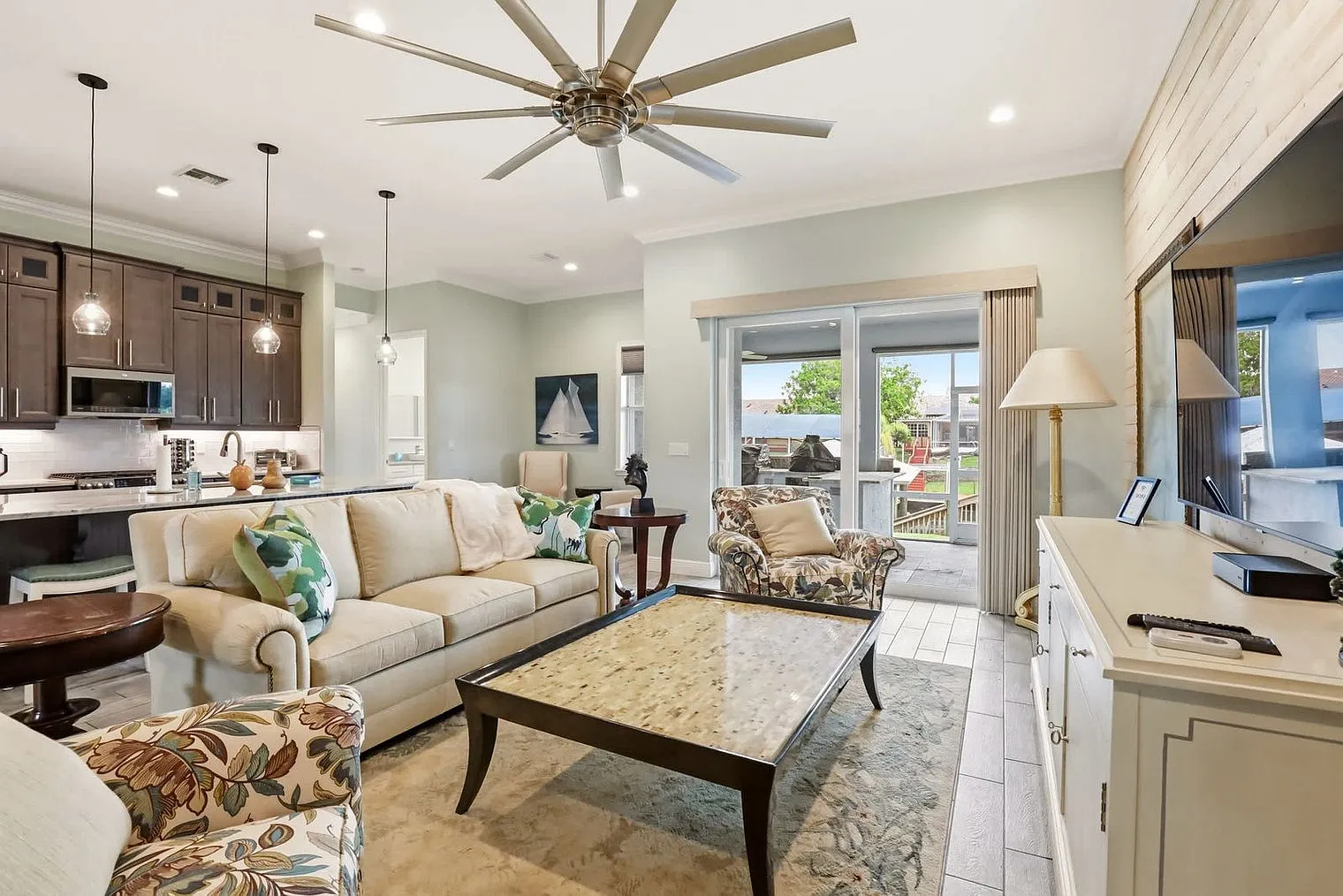 4 bed, 3.0 bath, 2486 sqft, $6,459 — Photo 2