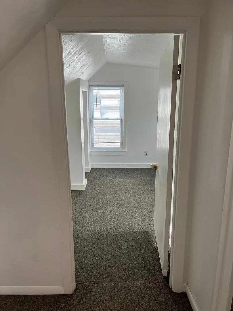 Building Photo - 396 East St #2