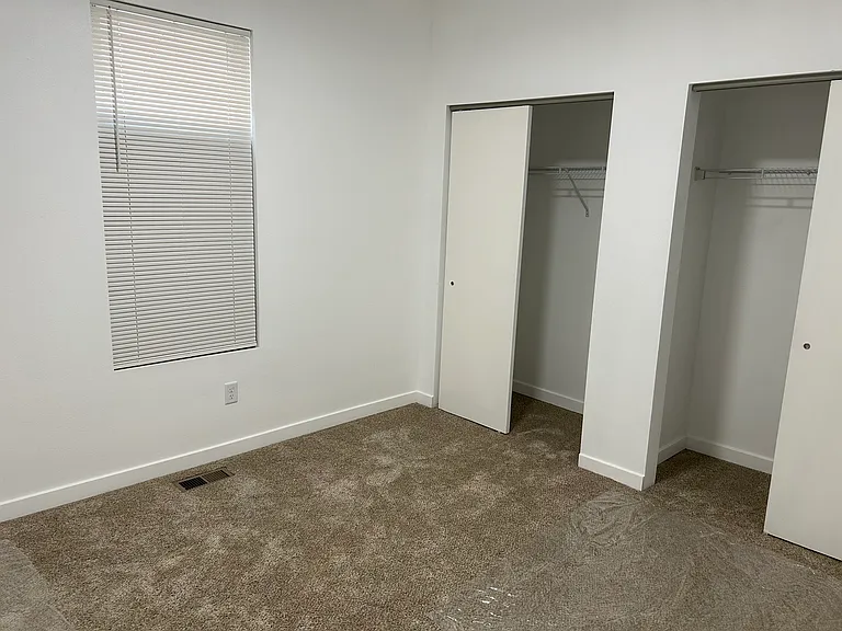 3431 N Vel R Phillips Ave — Photo 10