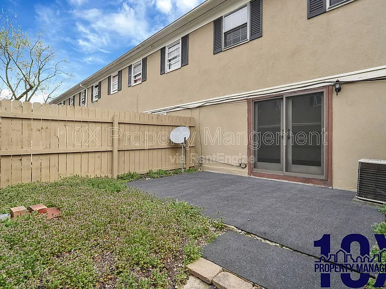 141 Beacon Run W — Photo 29