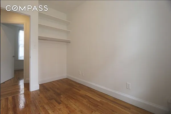 Rented by Compass | media 10