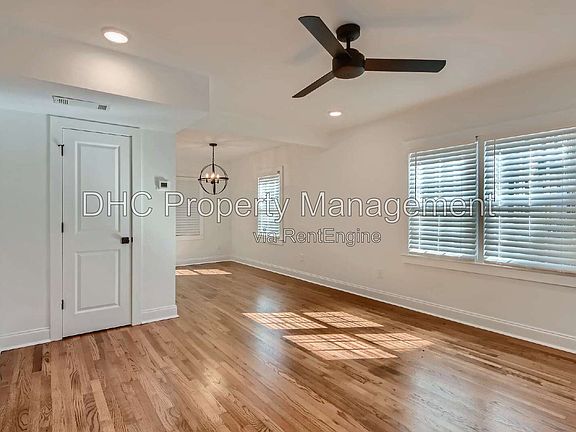 4th image of 406 S Columbia Dr #B