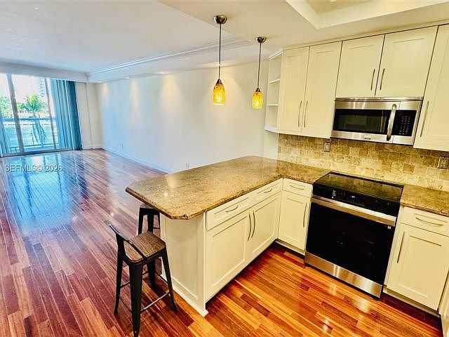 1st image of 19390 Collins Ave APT 307
