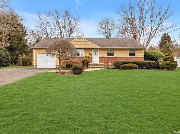 27 Gunther Drive, East Northport, NY 11731
