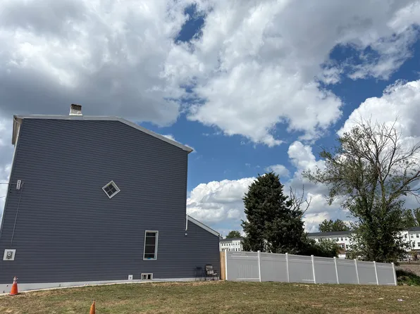 9 W Front St, Bridgeport, PA 19405