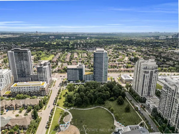 7980 Bathurst St, Vaughan, ON