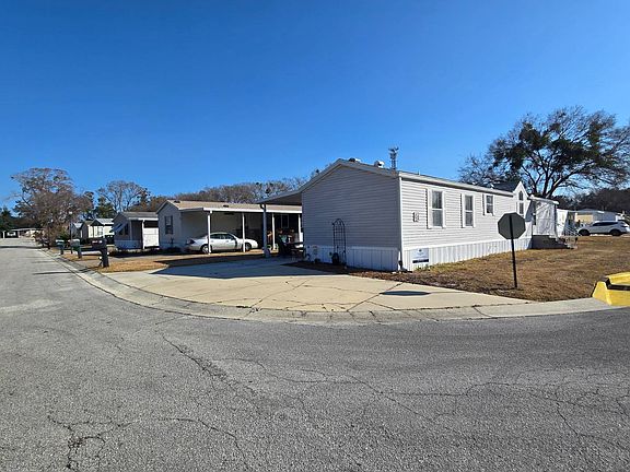 3rd image of 3323 NE 14th St