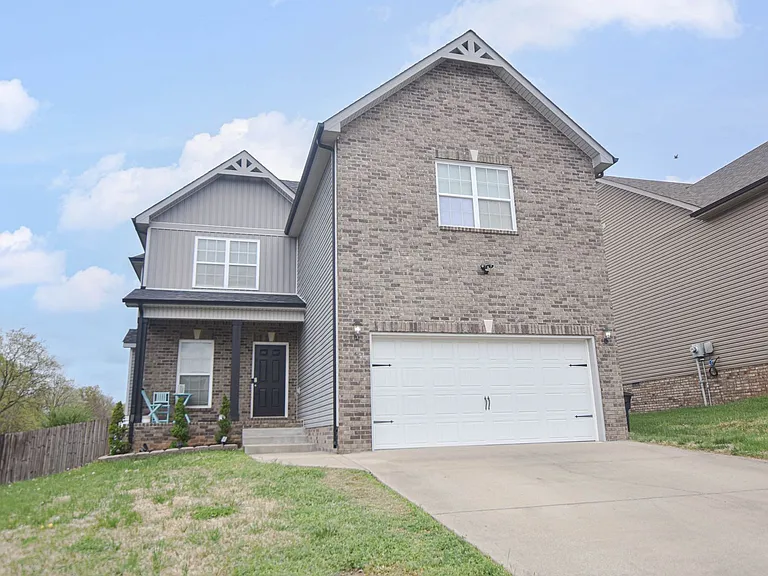 1048 Barnhill Rd — Photo 1