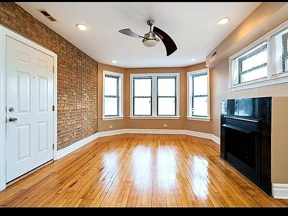 2nd image of 6610 S Kenwood Ave APT 201