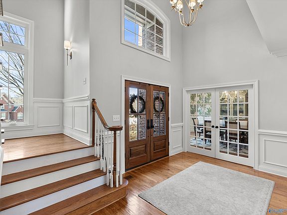 5th image of 200 Tea Rose Ct