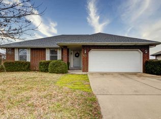 5812 N 11th Ave, Ozark, MO 65721