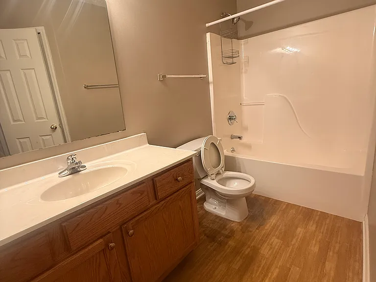 8120 Cedar Point Dr — Photo 8