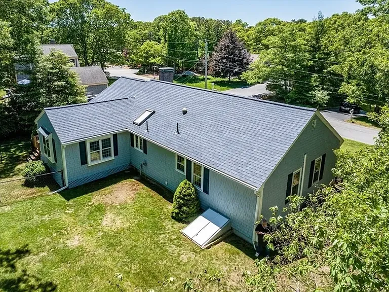18 Goat Field Ln #1 — Photo 15