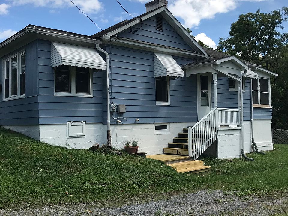 1st image of 96 Fairlane Ave