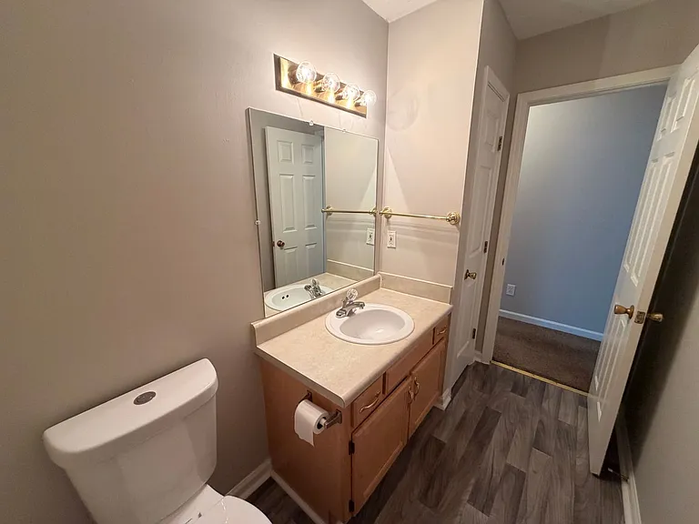 7003 Clara Ct — Photo 9