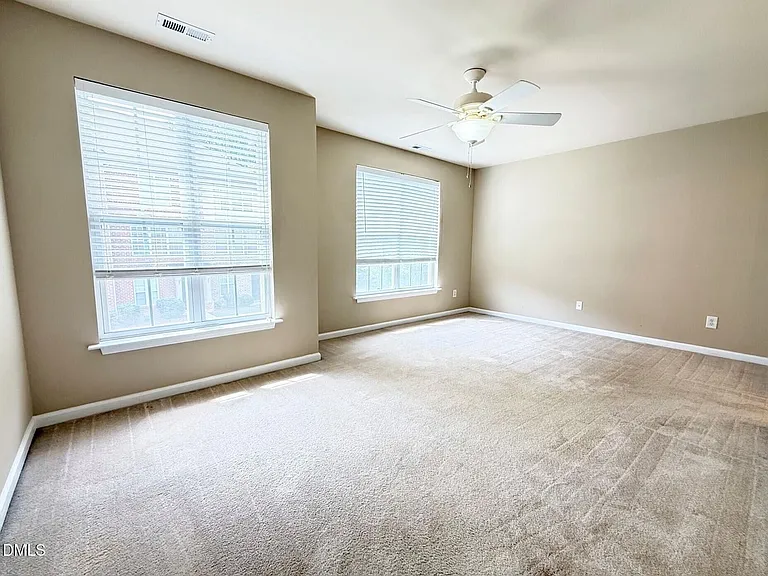 9911 Cleaver Ct — Photo 14