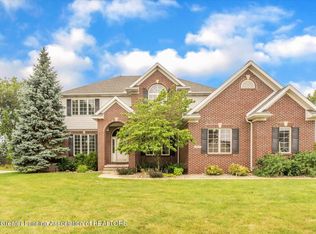 6022 Sleepy Hollow Ln, East Lansing, MI 48823