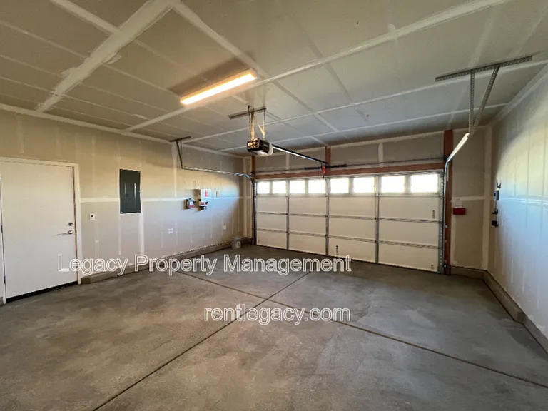 8332 Taylormade Way — Photo 31