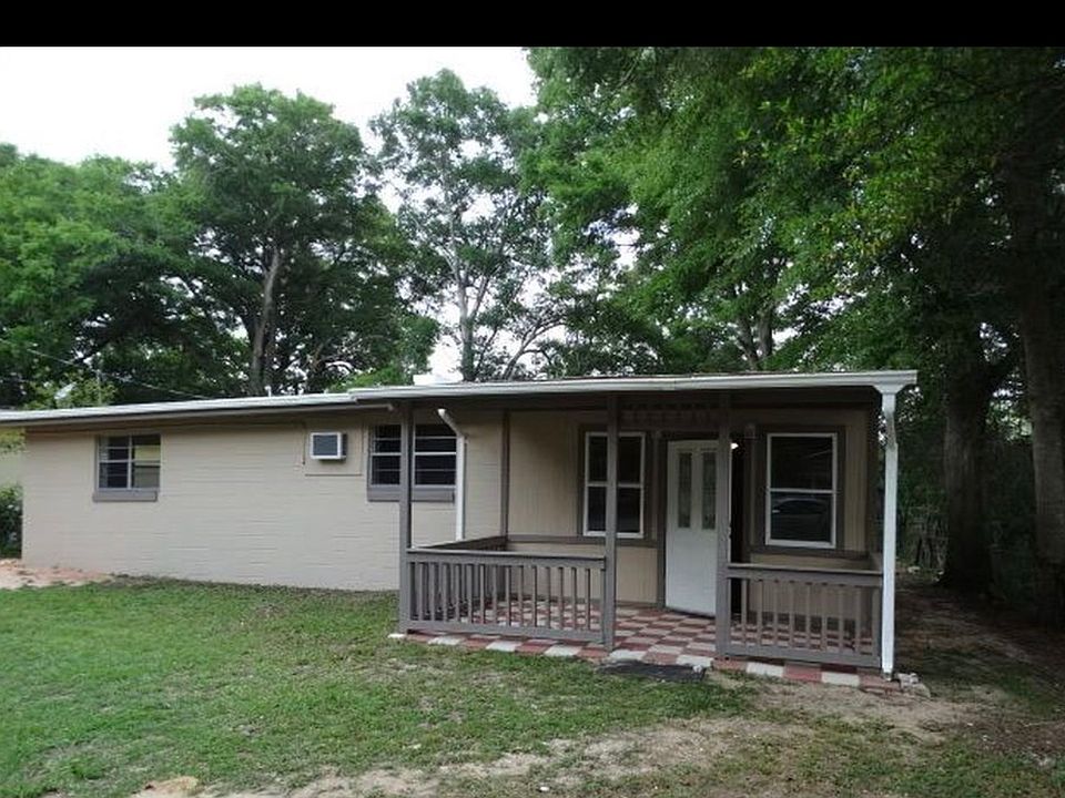 1st image of 605 New York Dr