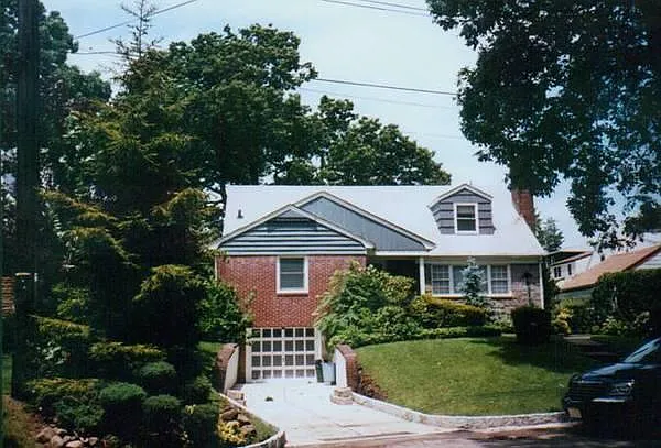 19347 Salerno Avenue — Photo 1